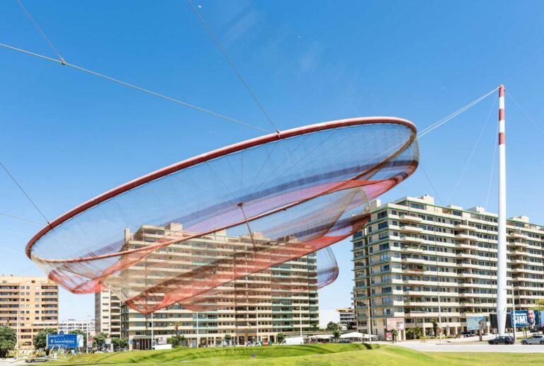 She Changes Net Sculpture Matosinhos Portugal Public Art